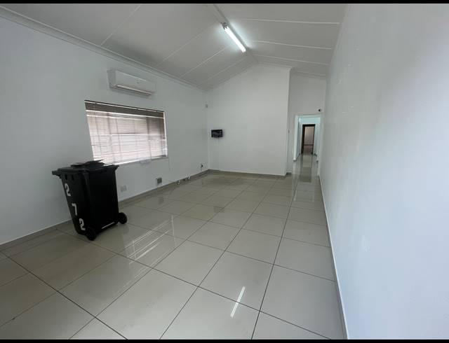 200M² OFFICE TO LET IN PARKDENE
